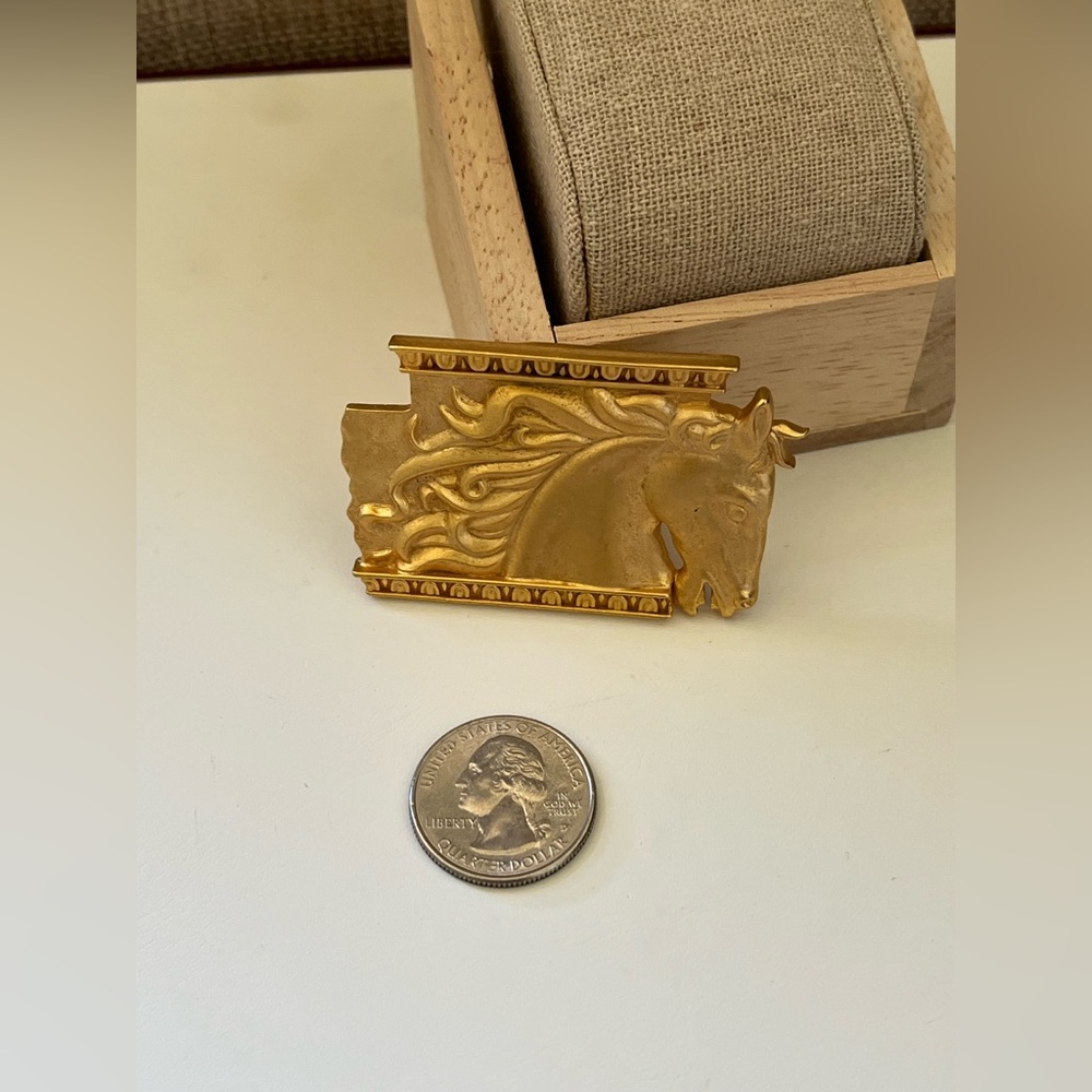 Vintage 1988 - JJ Gold Tone Horse Scarf Clip. - Picture 5 of 5